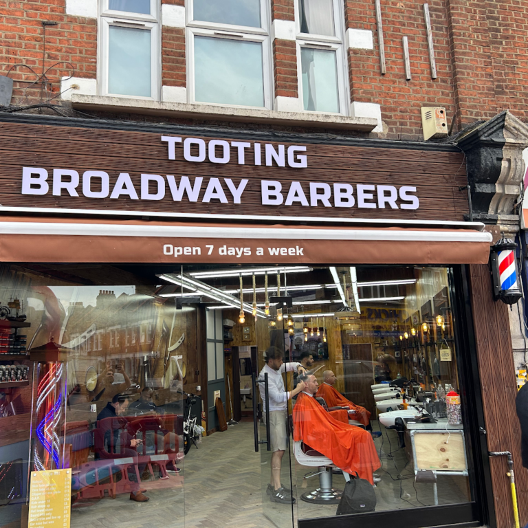 TOOTING BROADWAY Barbers