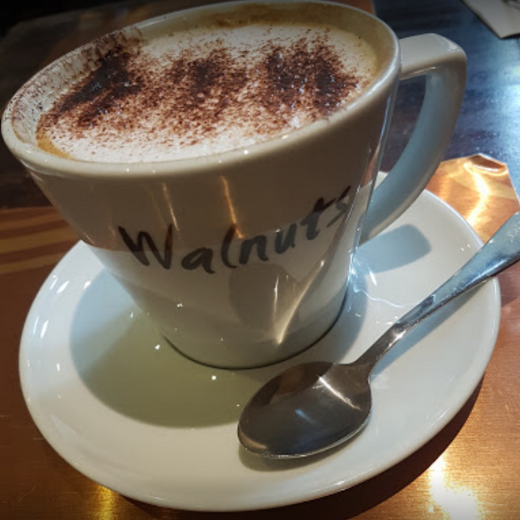 Walnuts Cafe Restaurant logo