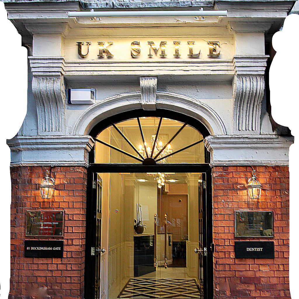 UK Smile logo